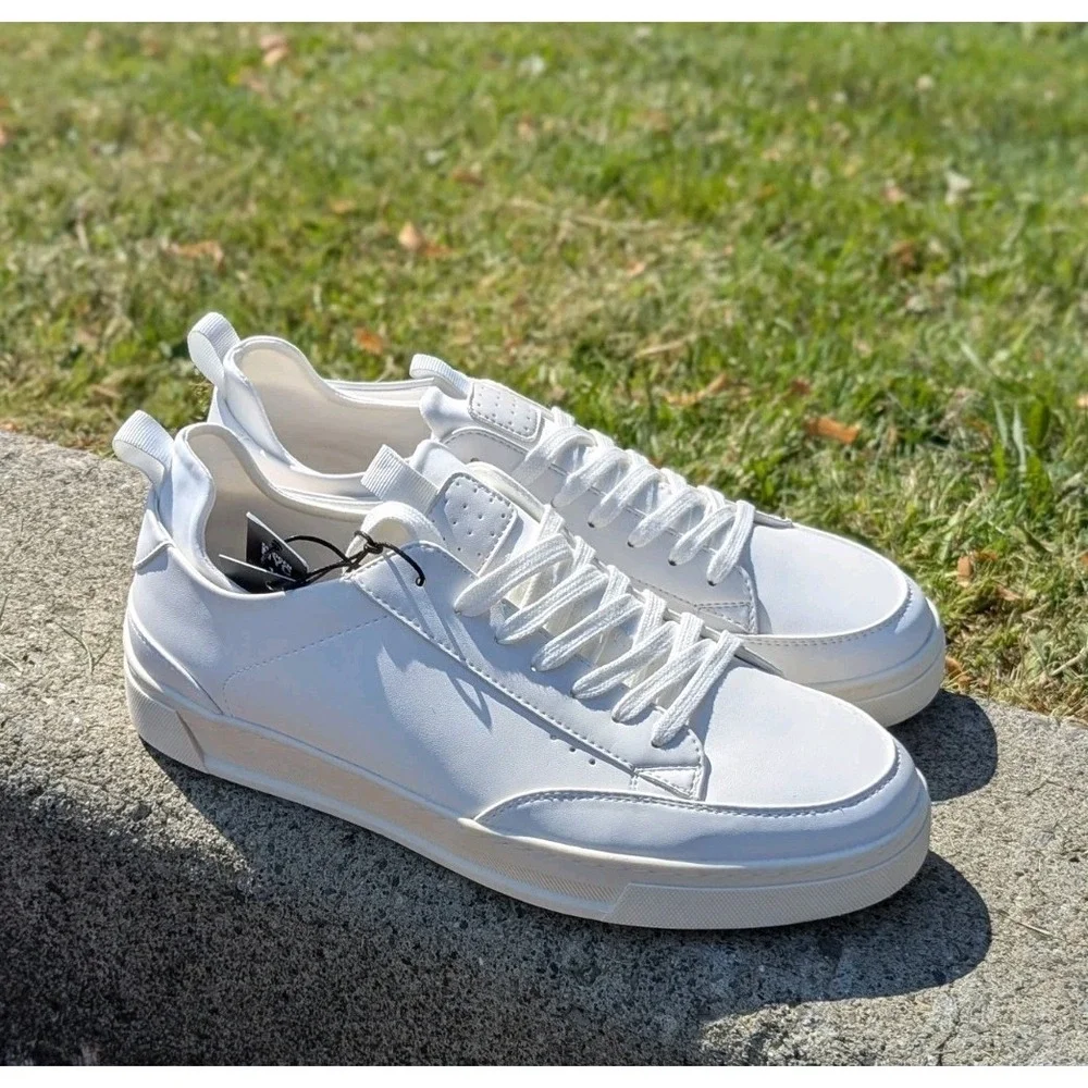 Minimalist Coastal White Court Sneakers Madden NYC Markk Casual Men's 11 NIB